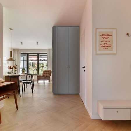 Solidarnosc Three Bedrooms & Garden Apartment Gdansk Ngoại thất bức ảnh